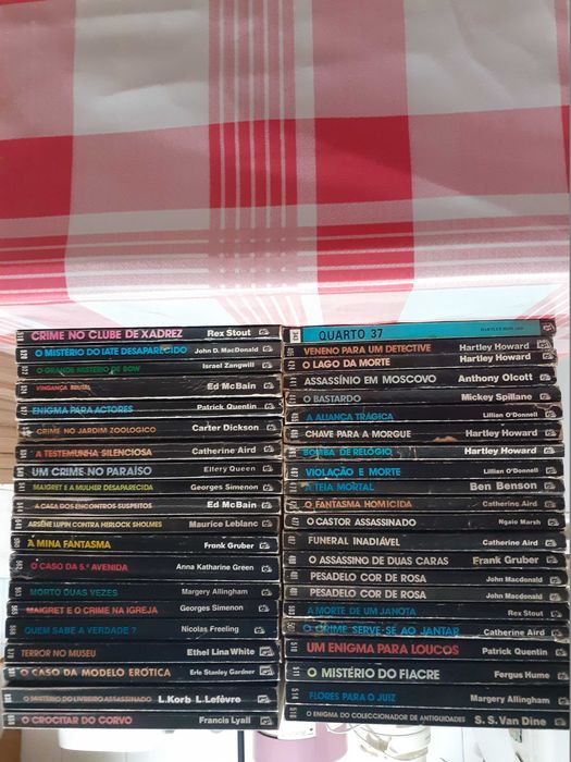 Livros Policiais Antigos