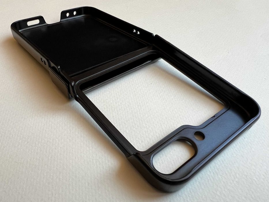 Samsung Galaxy Flip 5 чохол чорний Carbon розкладний матовий пластик