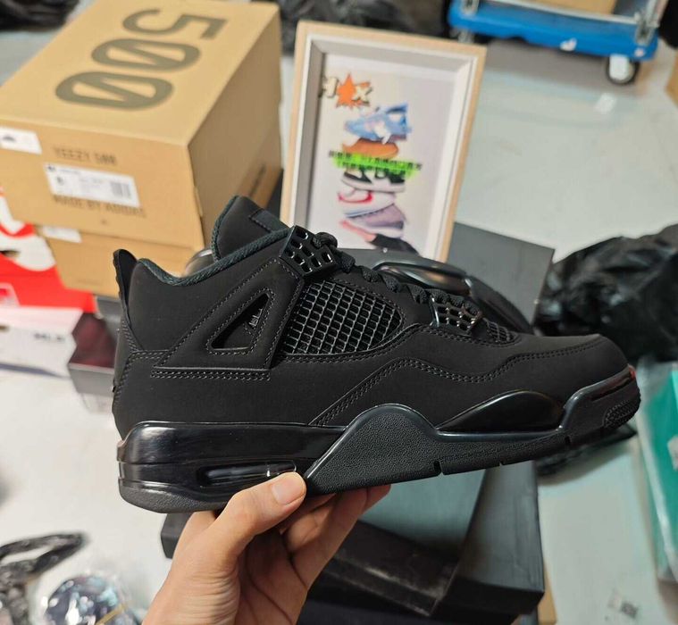 Buty meskie Air_Jordan_4_Retro_Black_Cat buty sportowe R.42