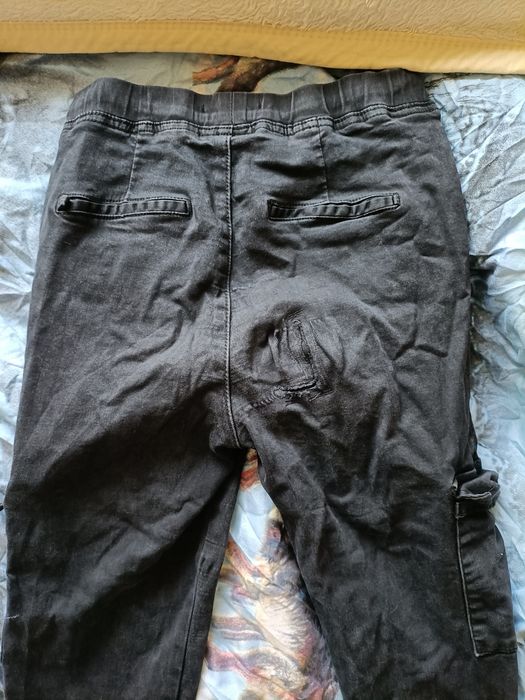 Spodnie młodzieżowe