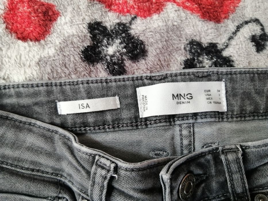 Продам джинсы манго