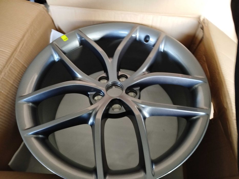 Диск колісний R18 8.5J  Tesla Model 3 Highland 23+ Поштучно Комлпект