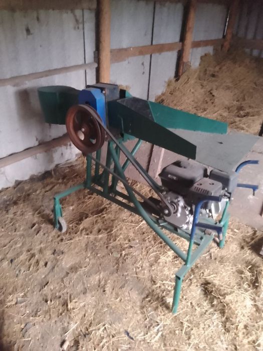 Продам гілкоруб з дровоколом.