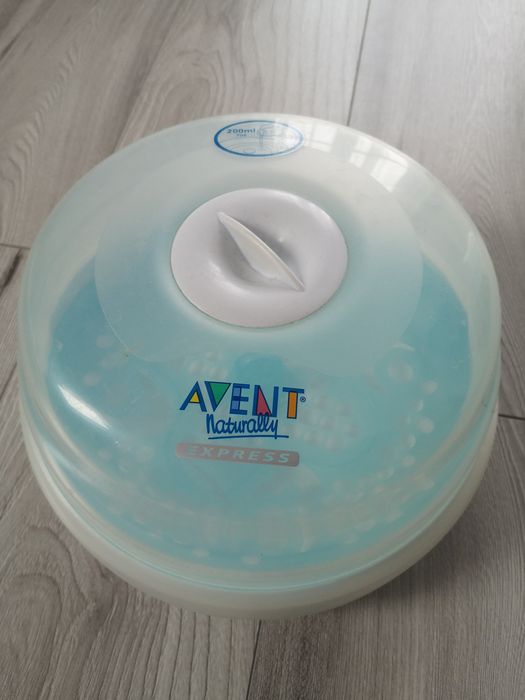 Wyparzacz sterylizator do butelek do mikrofali Avent