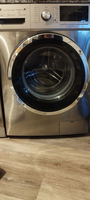 Máquina Lavar roupa 8kg