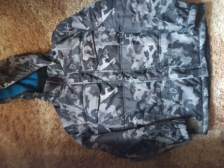 Куртки хлопчику на 7-10 років