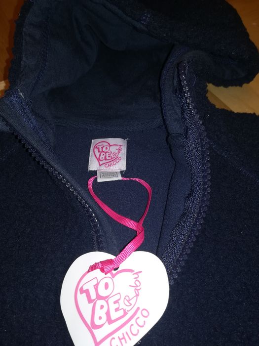 Sprzedam nowa bluza (Chicco), polar z kapturem. Rozmiar 80.