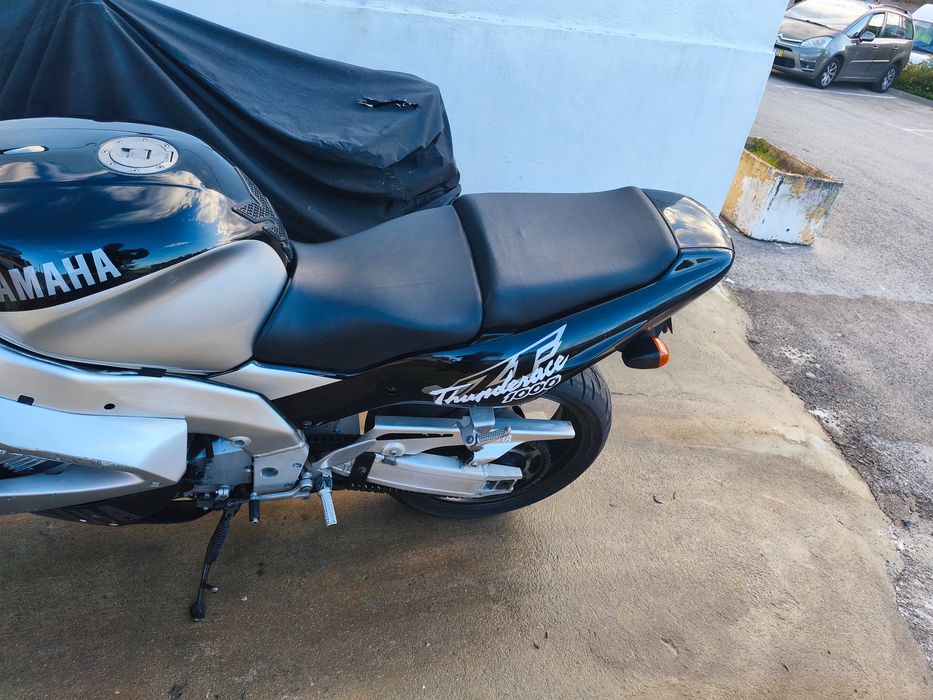 Yamaha YZF  thunderace 1000 aceito retoma