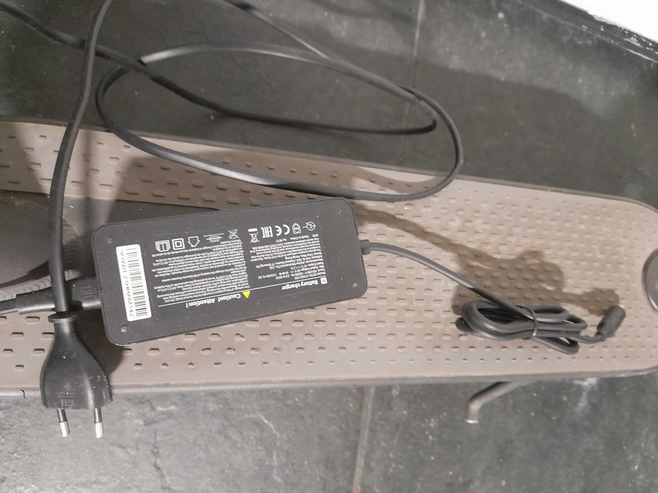 Trotineta Xiaomi 30k/h
