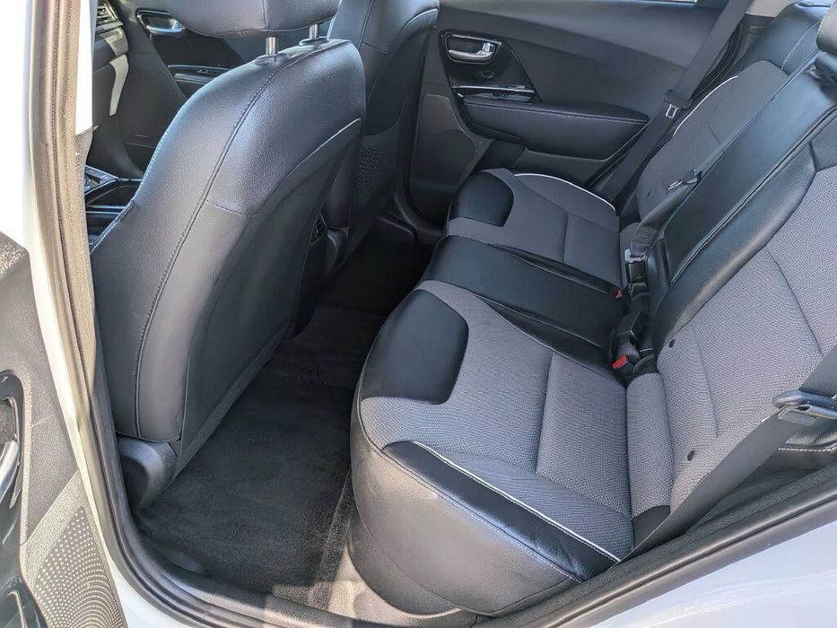Kia Niro EV      2021
