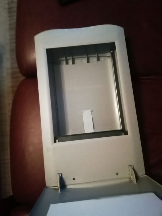 HP Scanjet 5370C Scanner and Philips 170C5 LCD Monitor64286368334466122