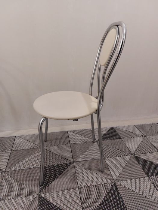 Стулья кухонные в идеальном состоянии