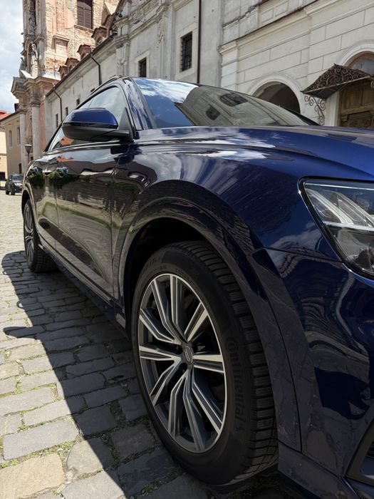 Audi Q 8 2018 рік