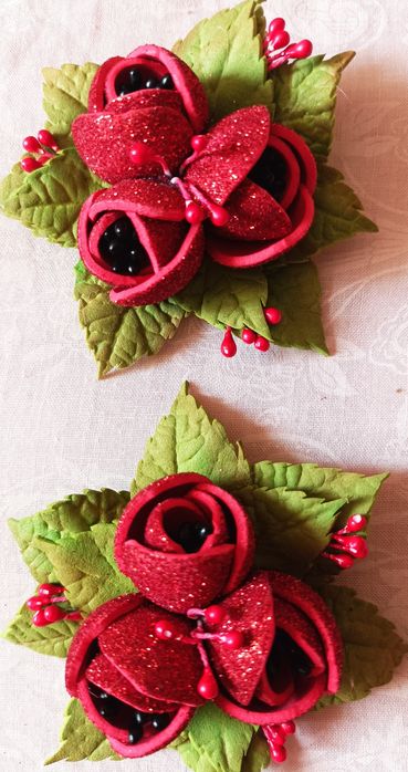 Резинки,заколки для волосся ручної роботи з фоамірану