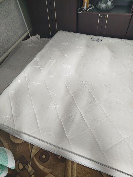 Продам Матрац  2х2