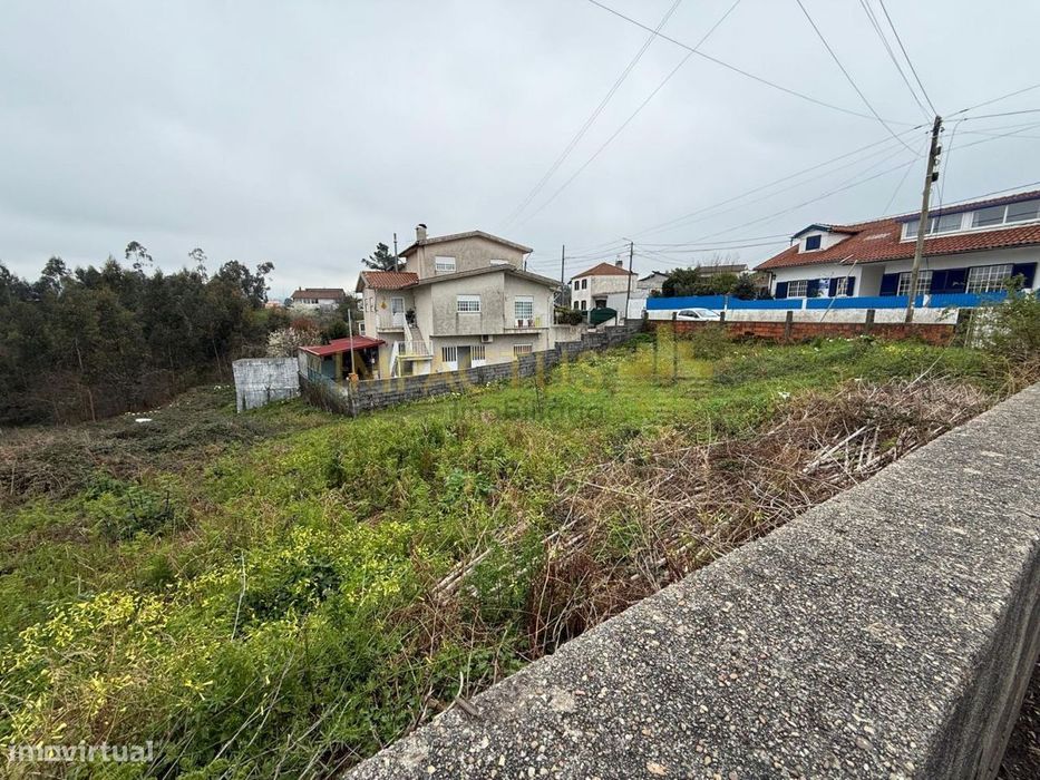 Terreno com 8956m2 próximo do centro — São Roque, Aveiro