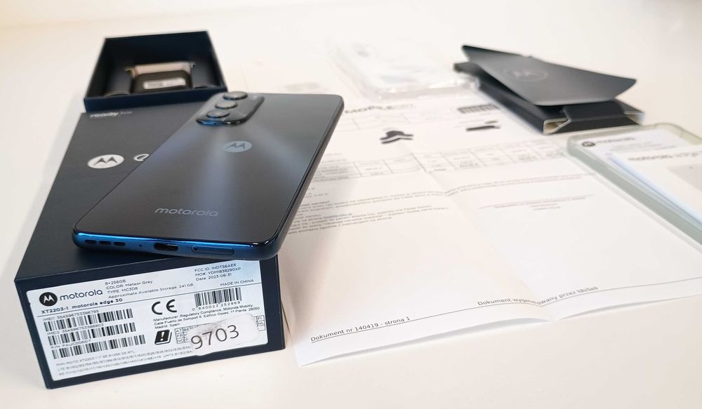 Motorola Edge 30 5G | 8/256GB Meteor Grey | Gwaran 144Hz | Bateria 87%