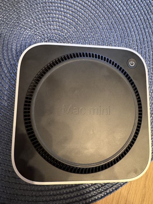 Mac Mini M4, 12 rdzeni CPU i 16 rdzeni GPU, 24 GB RAM, 512 GB SSD