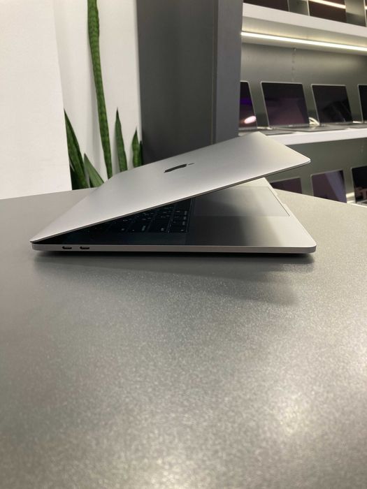Ноутбук MacBook Pro 15” 2018 i7/16/512 + 4 ГАРАНТІЯ 95646