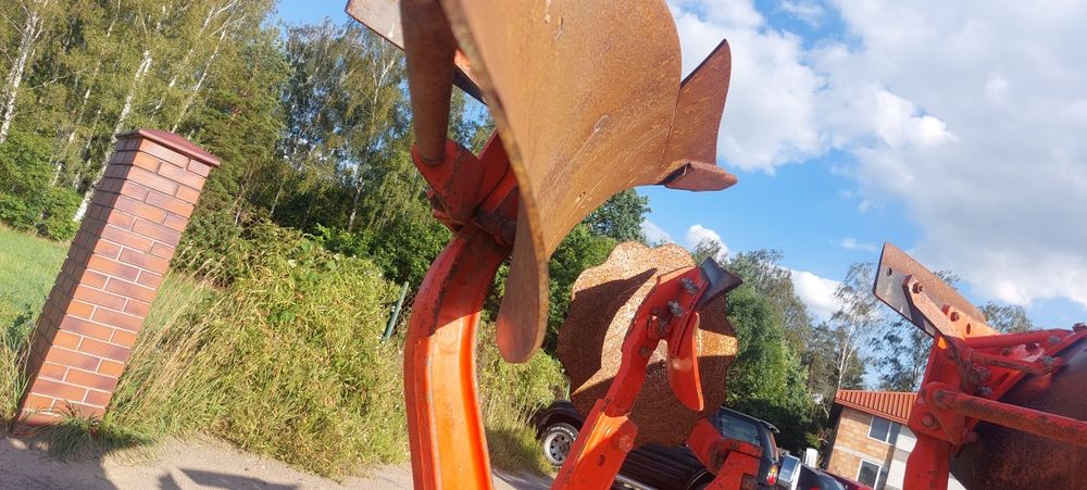 Pług obrotowy kuhn vario vari master 122 2011 rok 4+1