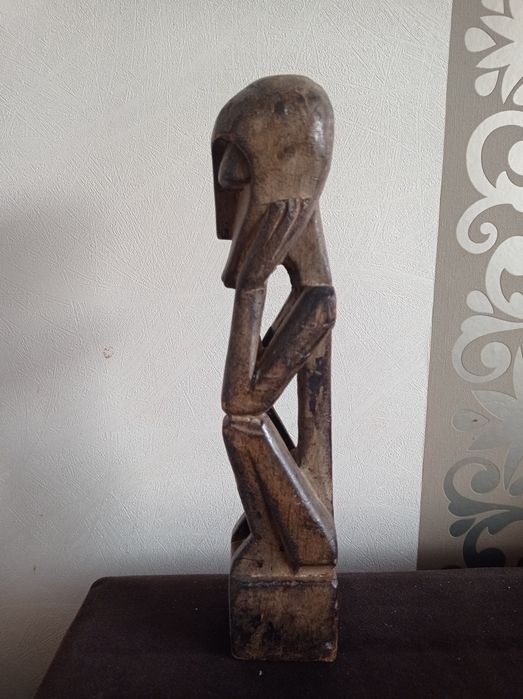 Figurka rzeźba drewniana