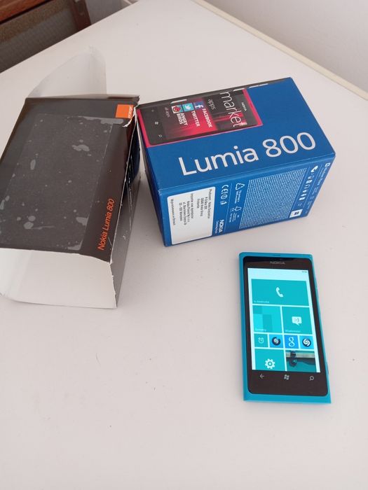 Telefon Nokia Lumia 800 klasyk smartfon