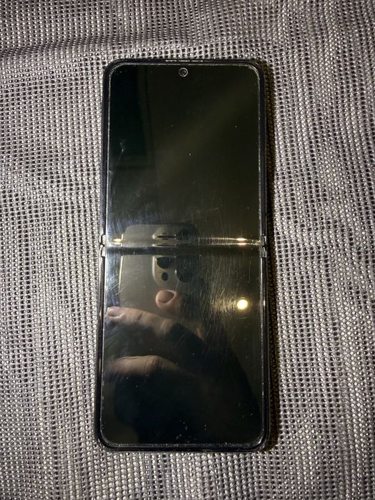 Samsung z flip 4 128 gb