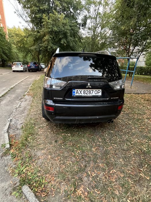 Mitsubishi outlander xl 2008 для військових