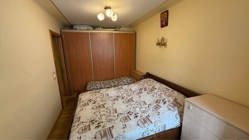 Двокімнатна квартира у цегляному будинку  на вул.Кульпарківській