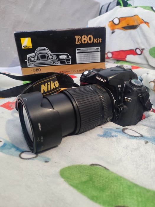 Фотоапарат Nikon d 80