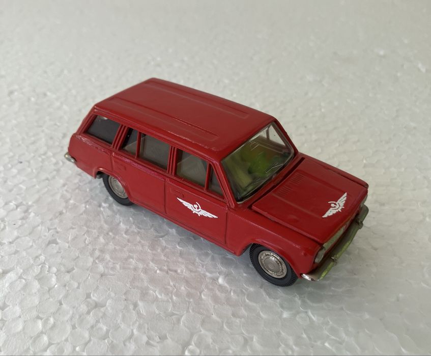 Ваз 2102 А11 «аерофлот» (суха декаль) рання модель ссср 1:43