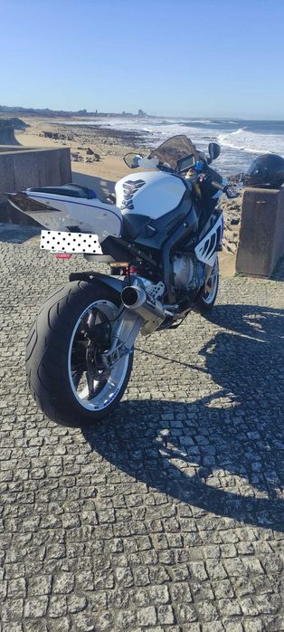 Bmw S1000rr com extras