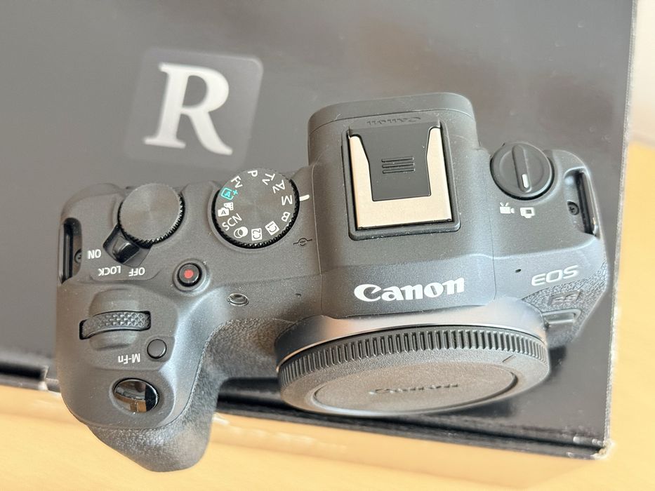 Vendo Kit canon EOS R8 + objetiva 24-50