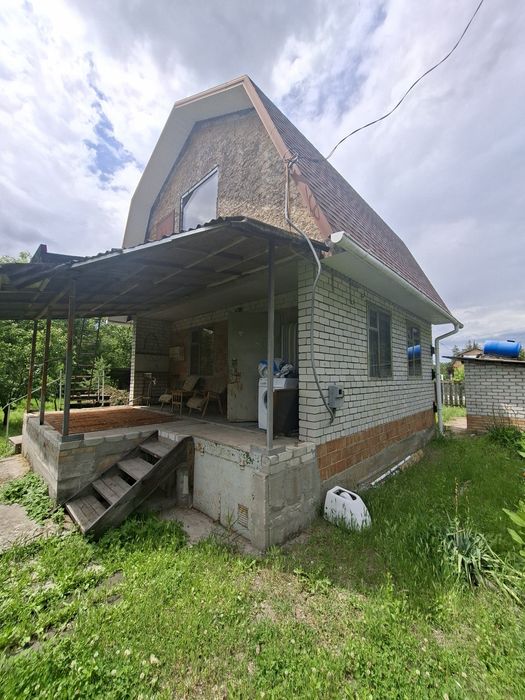Продам дачу біля лісу