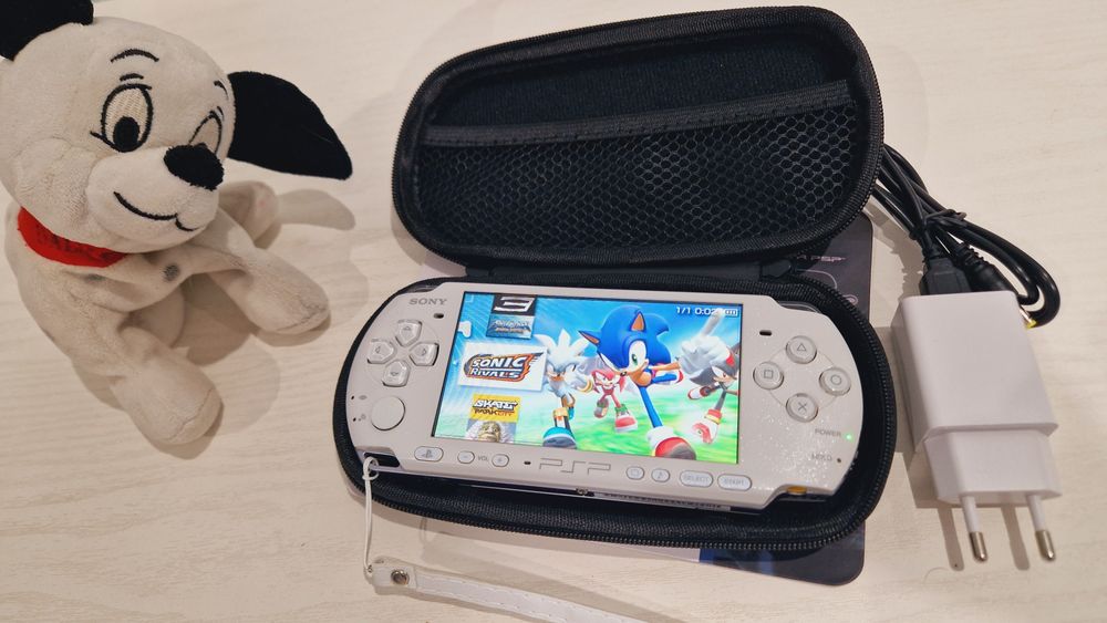 Sony PSP-3000 оригинал  64гиг +130игр