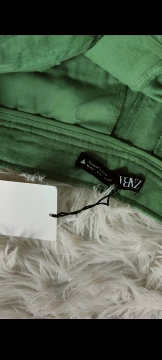 Piękne zielone spodnie lniane z lnu