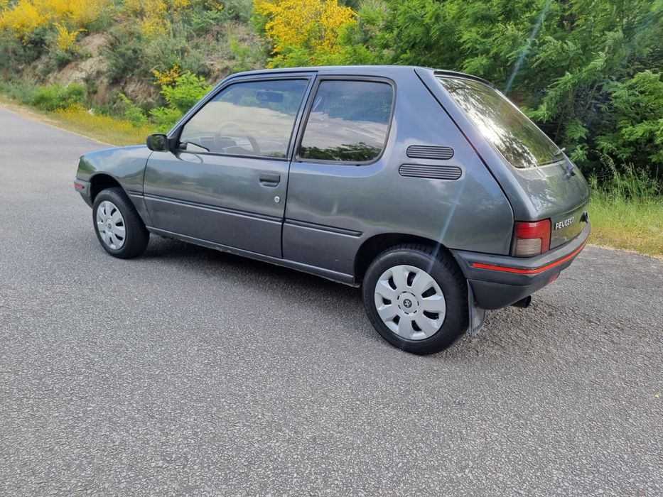 Vendo peugout 205D