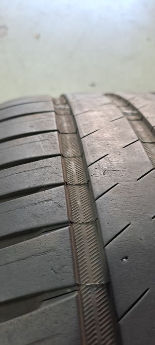 Pneus 295/40/21 michelin