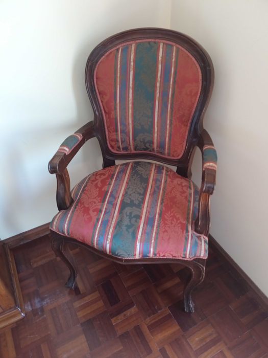 Cadeirões estofados