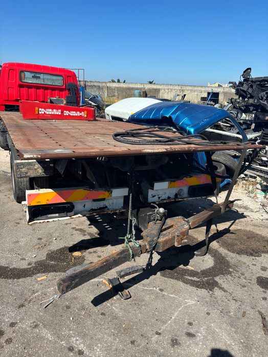 Pronto-Socorro Mitsubishi Canter | Estrado Basculante | 3 Lugares
