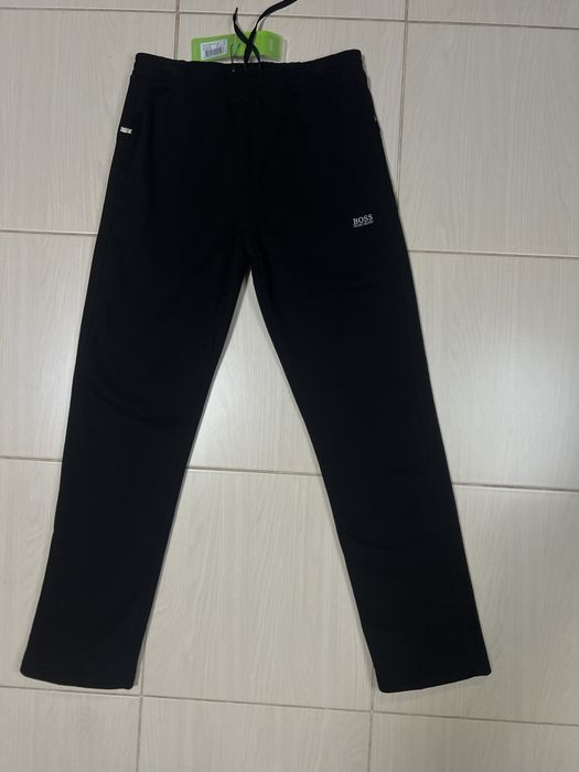 зимовий HugoBoss чоловічий костюм 7