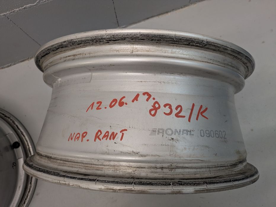 Komplet felg Ronal 5x112 Audi A3 16' - felgi ET50