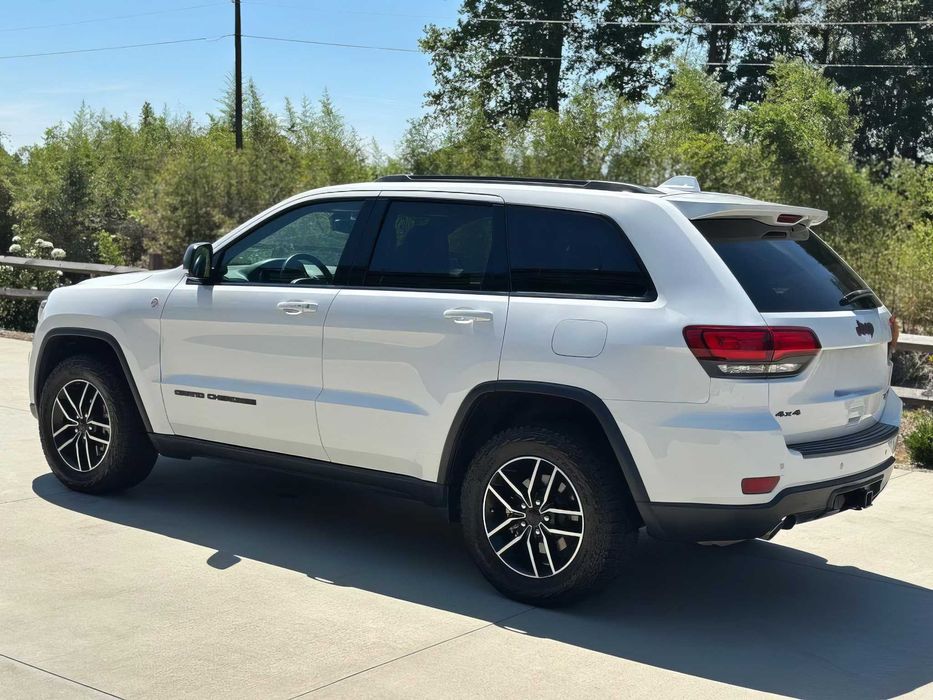 Jeep Grand Cherokee Trailhawk      2021