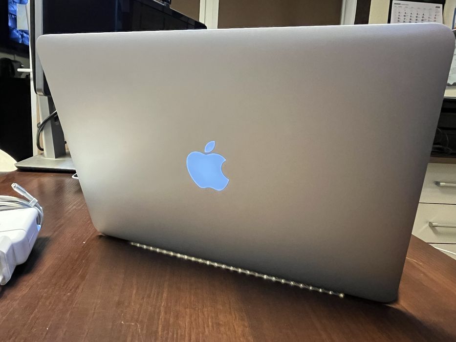 Macbook pro 13 cali Early 2015 bardzo ladny.