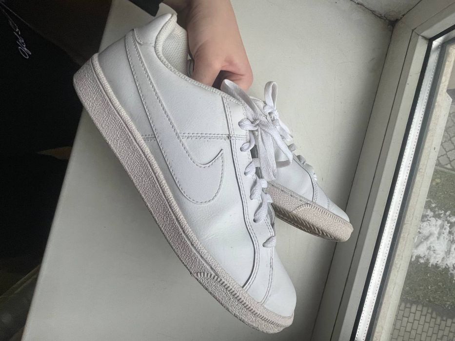 Женские кросовки Nike 41 размер ,оригинал, одевались один раз