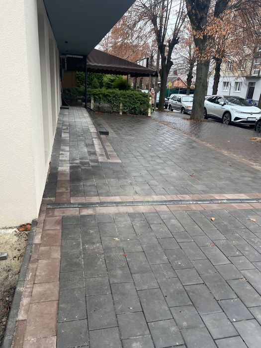 Укладка тротуарної плитки