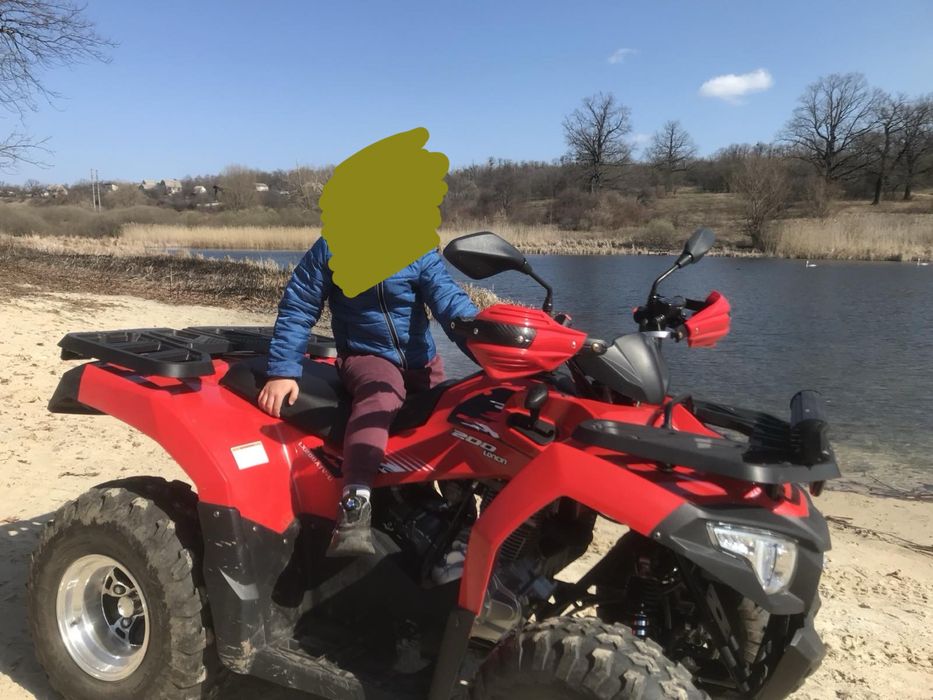Продаю квадроцикл Loncin lx200