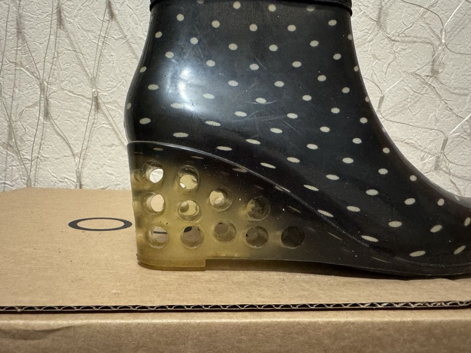 Продам жіночі прозорі чоботи