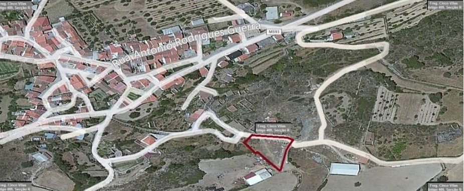 Terreno em Cinco Vilas 2428m2 - Fig Castelo Rodrigo/Guarda