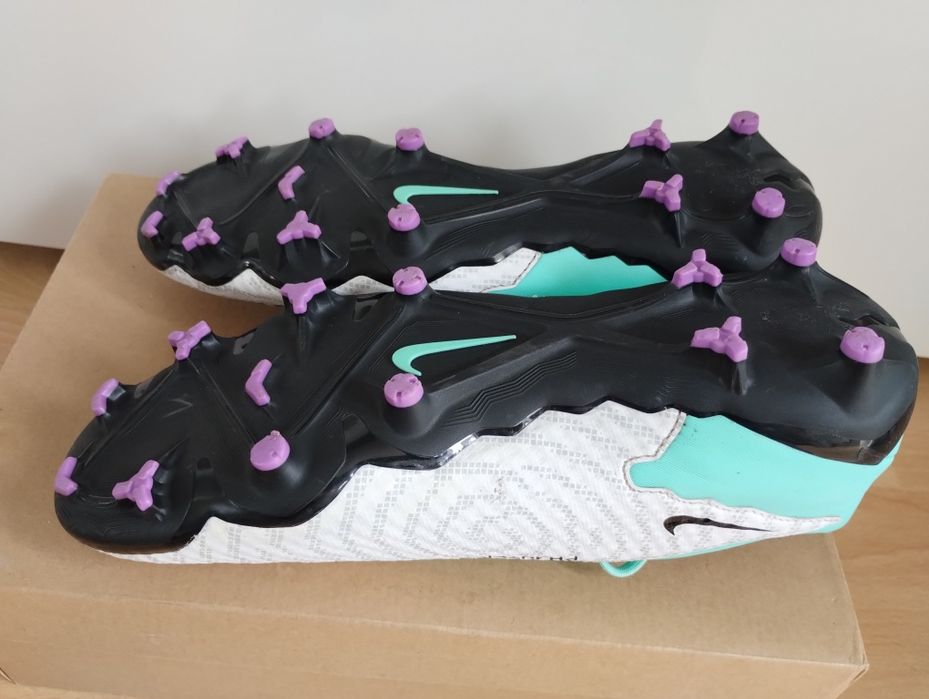 Buty korki piłkarskie 42,5 Nike Phantom GX